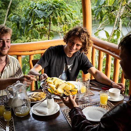 Dave The Cave Eco Lodge And Cultural Campsite Rubirizi Bagian luar foto