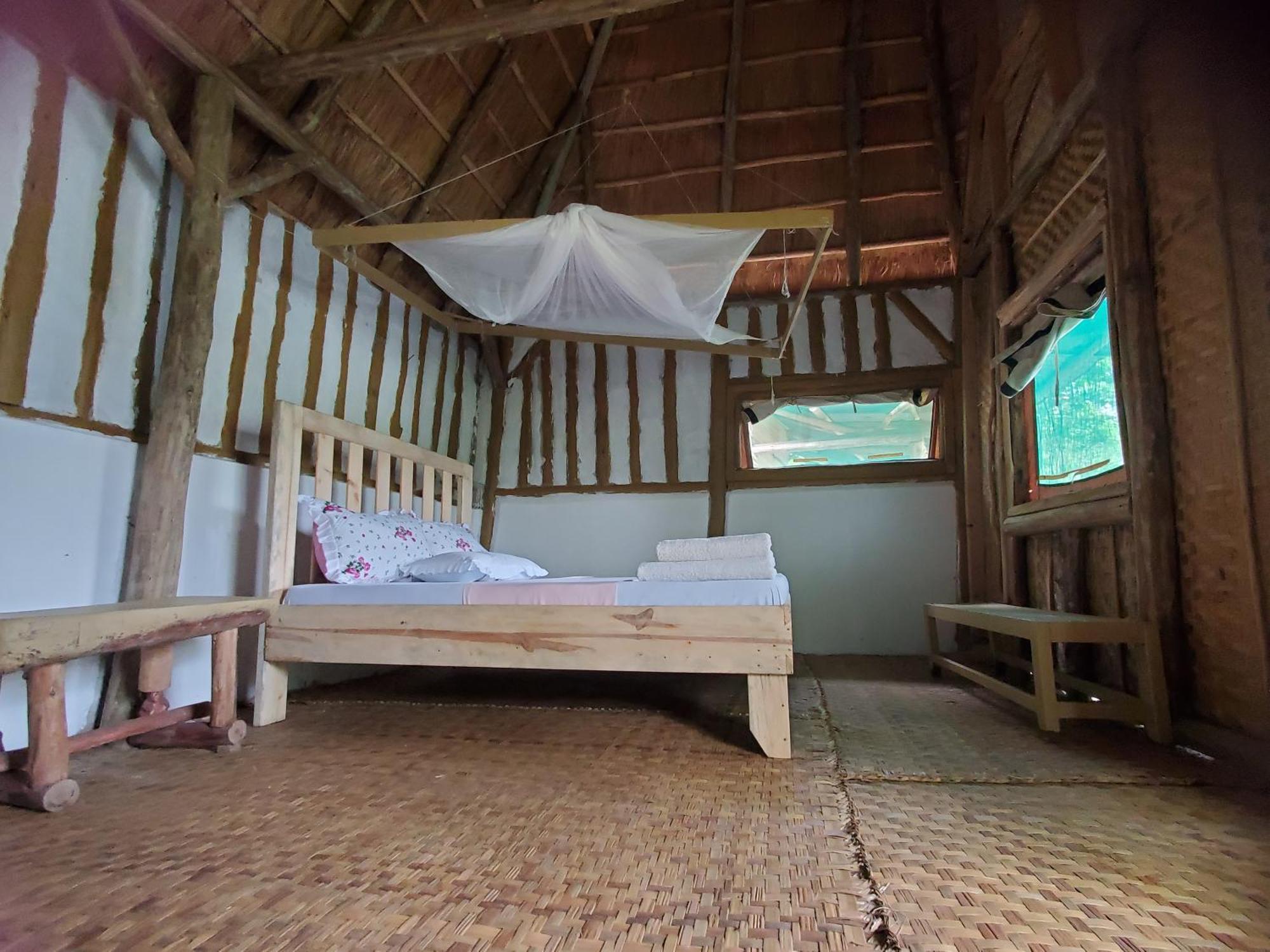 Dave The Cave Eco Lodge And Cultural Campsite Rubirizi Bagian luar foto